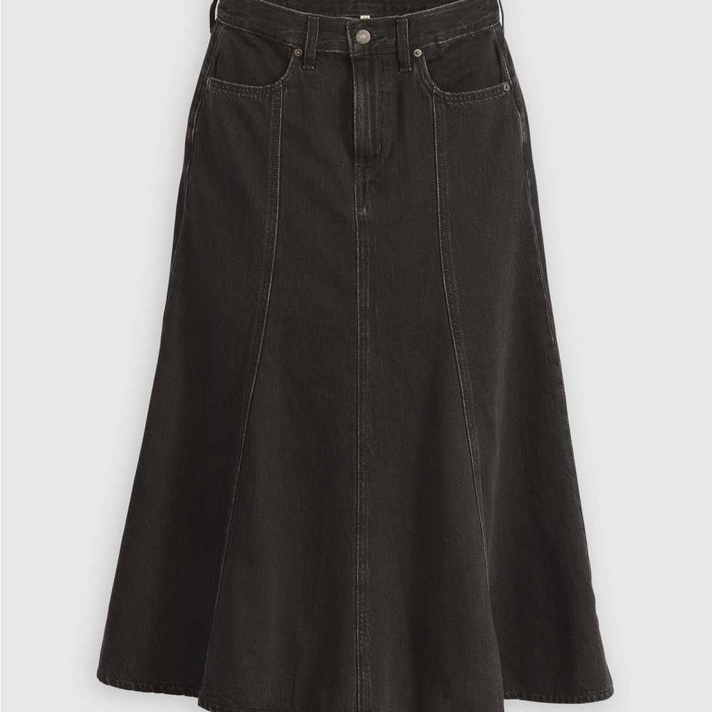 Levi’s FIT AND FLARE SKIRT Black Denim - NWT